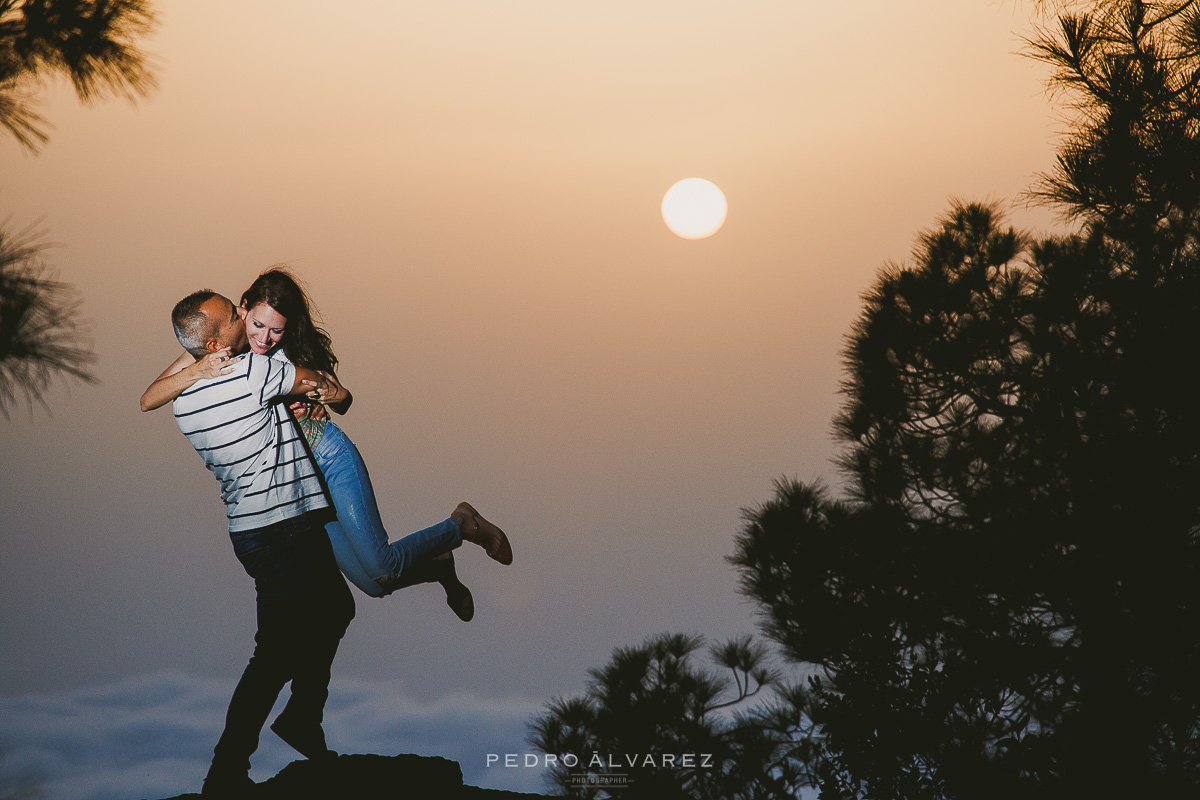 Fotógrafos de bodas en Canarias sesión en la montaña