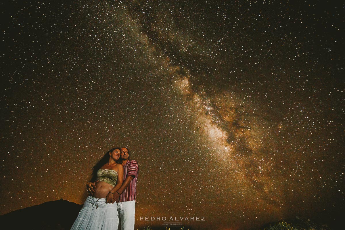 Fotos bonitas de maternidad en Canarias Vía Láctea 