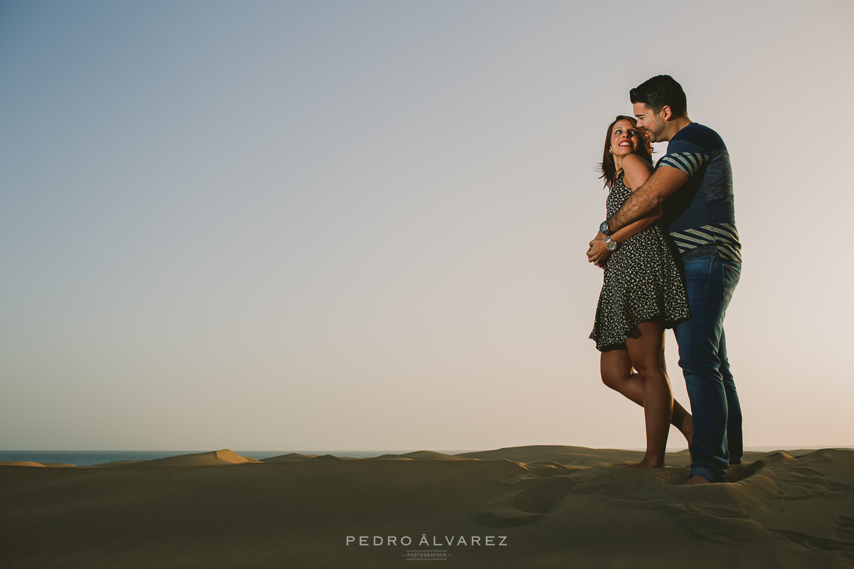 Sesión de fotos de pre boda en las Dunas de Maspalomas