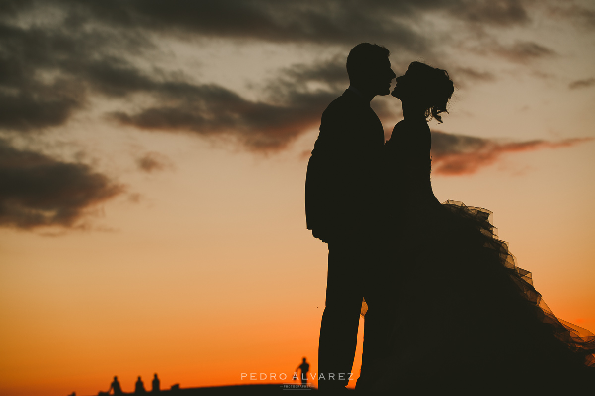 Atardecer en las Dunas de Maspalomas sesión de fotos de boda