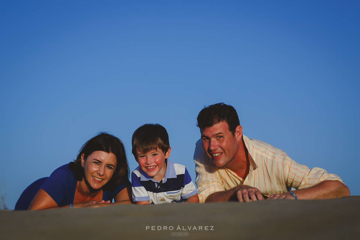 Sesiones de fotos de familia divertidas en Canarias