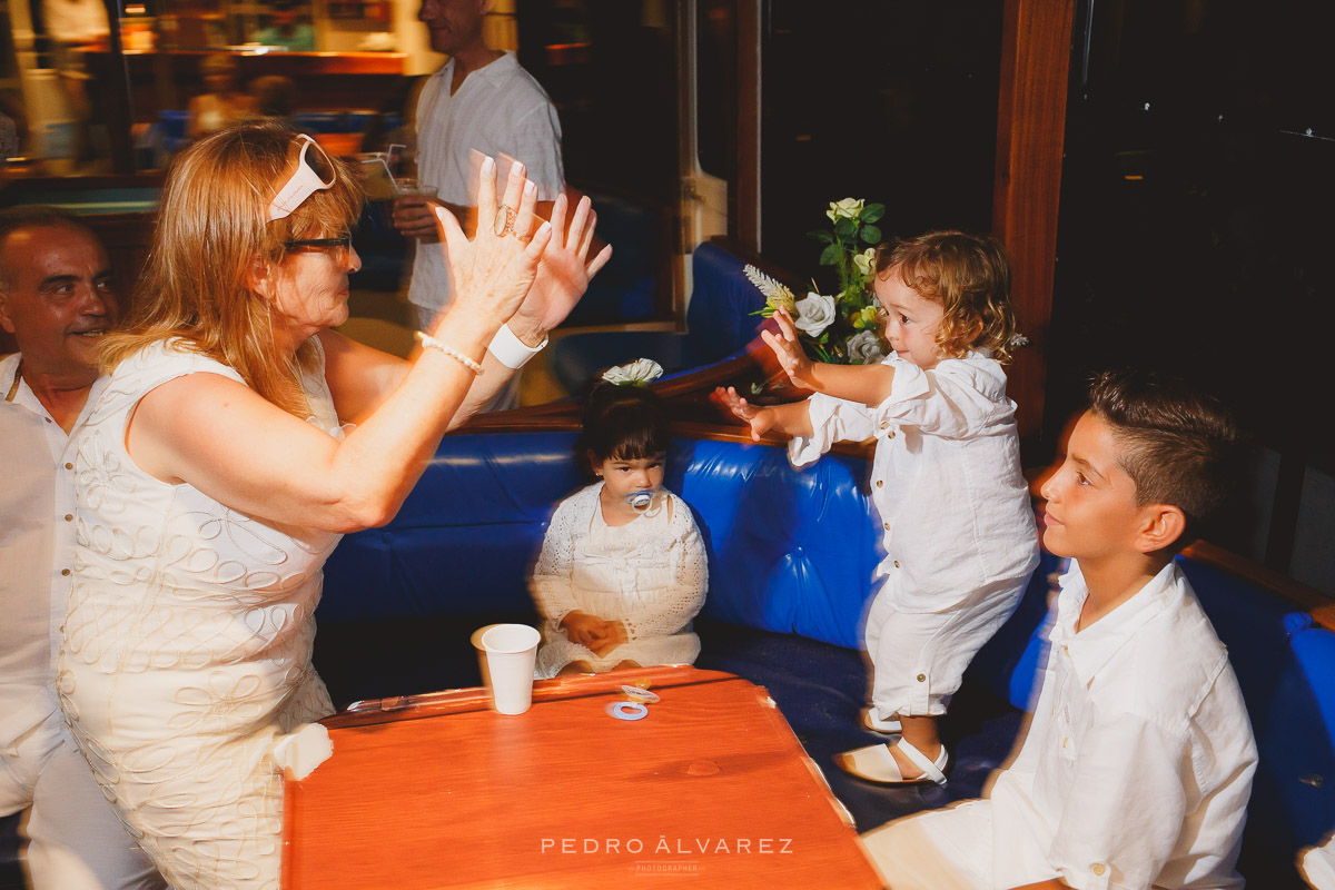 Fotos de bodas en en la playa La Graciosa Canarias