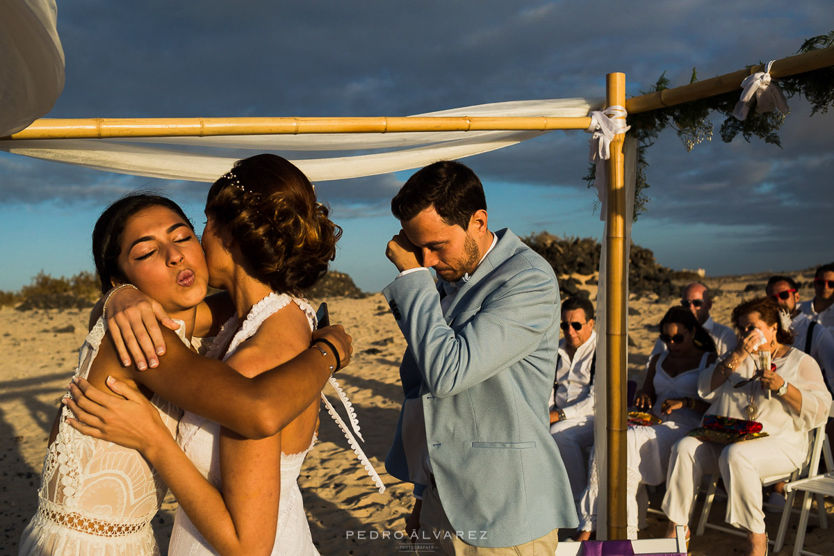 Fotos de Bodas ibicencas en la playa