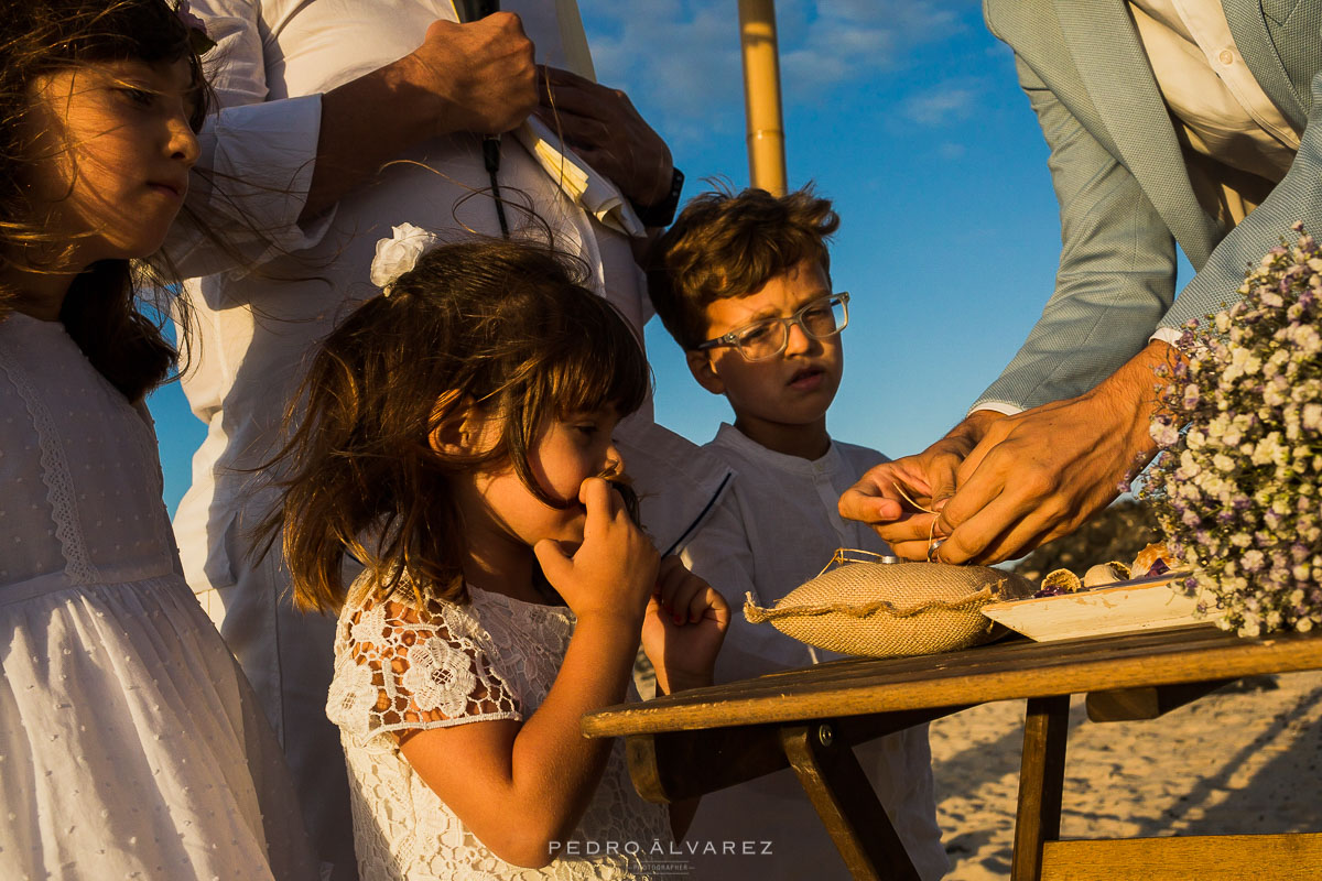 Fotos de Bodas ibicencas en la playa