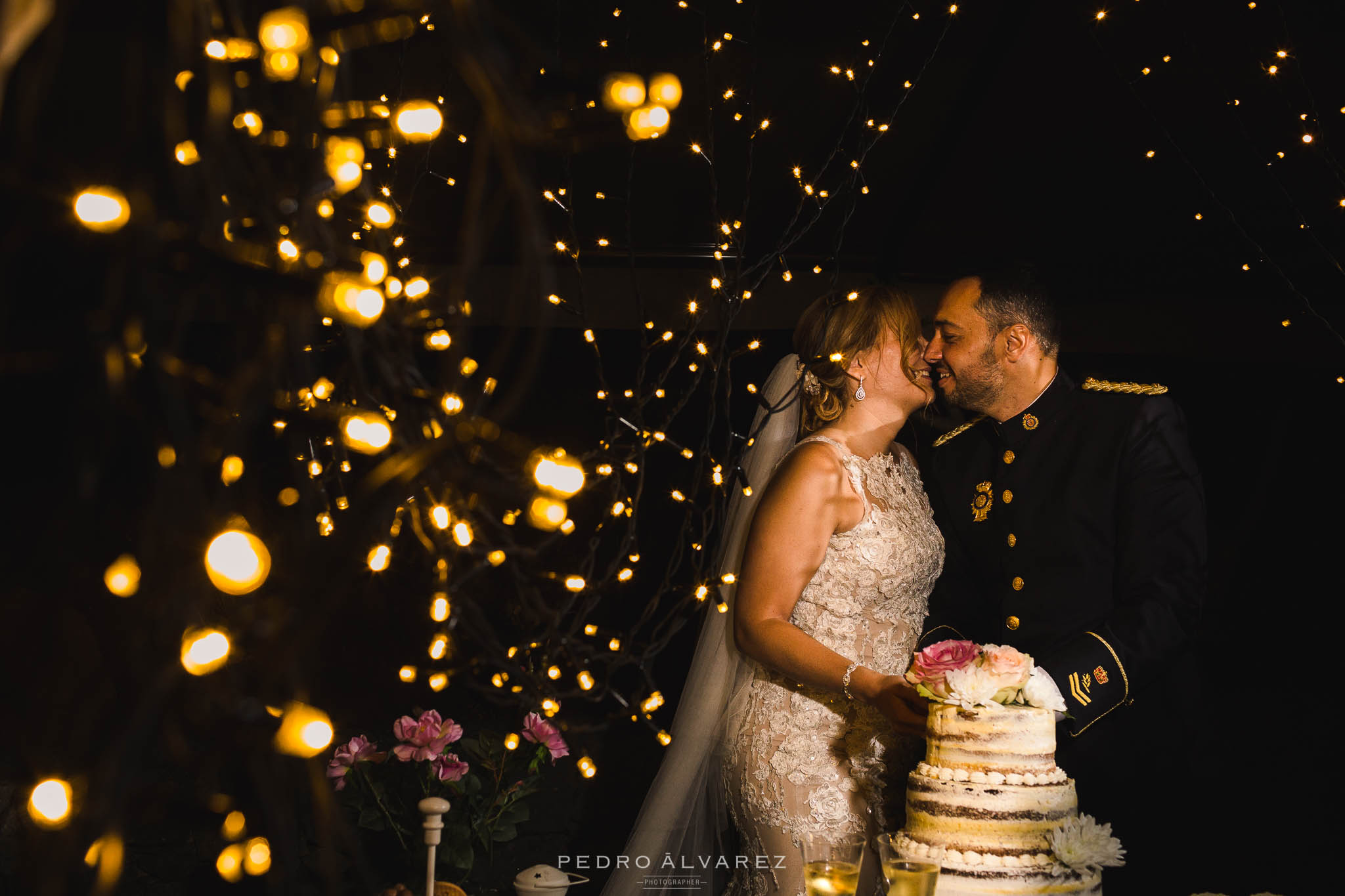 Foto de boda en Hotel Mondalon la tarta