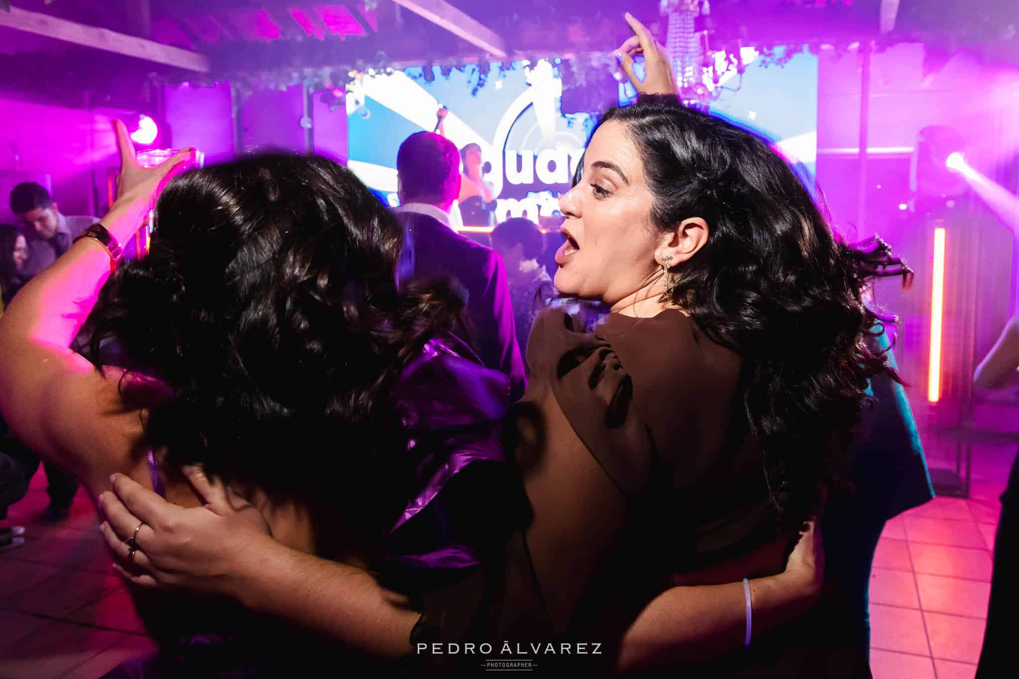 Invitadas en la fiesta con Aguacate y Mango en Madrid